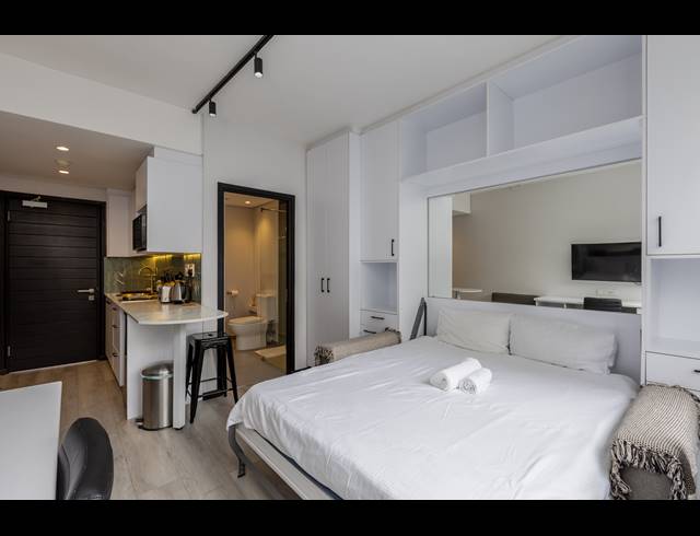 0.5 BEDROOM APARTMENT TO LET IN CAPE TOWN CITY CENTRE